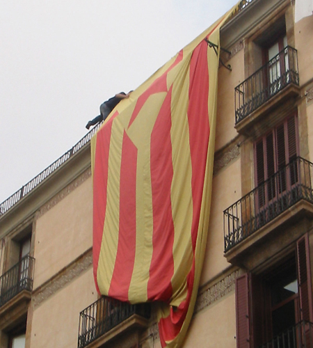 ‘Estelada’ en la plaza de San Jaime de Barcelona.