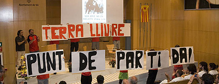 Homenaje a Terra Lliure en Vic (Barcelona)