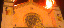 Independentistas en la iglesia
