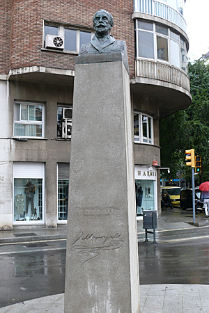 Busto dedicado a Joan Maragall, en la plaza Molina de Barcelona (foto: LVdB).