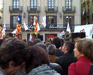 Cadenas, condenada por terrorismo y ahora en las filas de Solidaritat, durante su intervención este sábado en el mitin independentista (foto: Solidaritat).