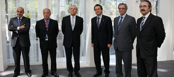 Alierta y miembros del consejo asesor de Telefónica acompañan a Mas durante la visita de este a la nueva sede de la empresa en Barcelona (foto: Generalidad).