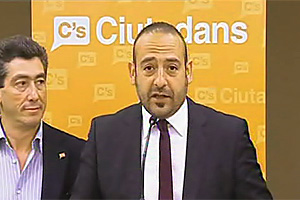 Jordi Cañas, alcaldable de Ciudadanos por Barcelona y diputado autonómico, durante la rueda de prensa de este lunes (foto: TV3).