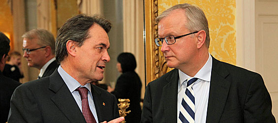 El presidente de la Generalidad, Artur Mas, y el comisario europeo de Asuntos Económicos y Monetarios, Olli Rehn, durante un encuentro celebrado en Londres el lunes pasado (foto: gencat.cat).