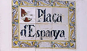 Rótulo de la plaza de España de Sitges (foto: TV3).